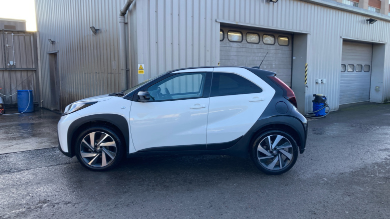 Toyota Aygo X 1.0 VVT-i Edge 5dr Petrol Hatchback